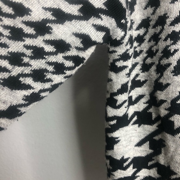 Allie & Rob Drape Houndstooth Cardigan Sweater - Picture 5 of 13